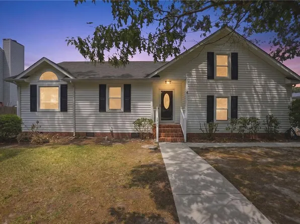 1749 Seaton Dr, Virginia Beach, VA 23464