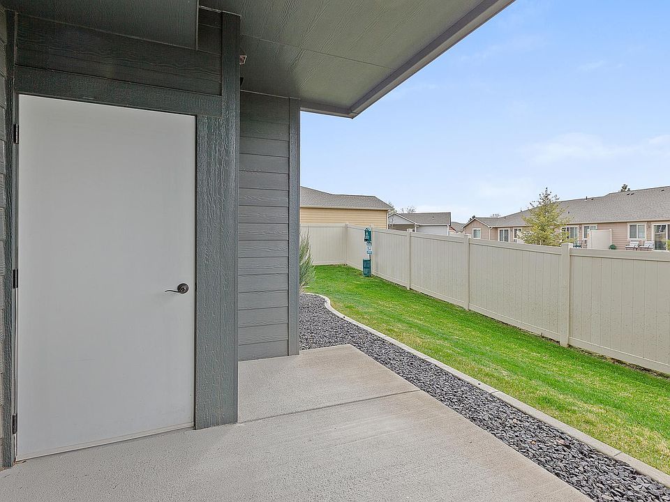 outdoor patio/balcony offers space for a gas grill and outdoor furniture