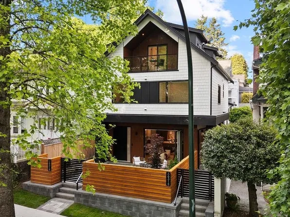 6318 Sophia St #2, Vancouver, BC V5W 2W6