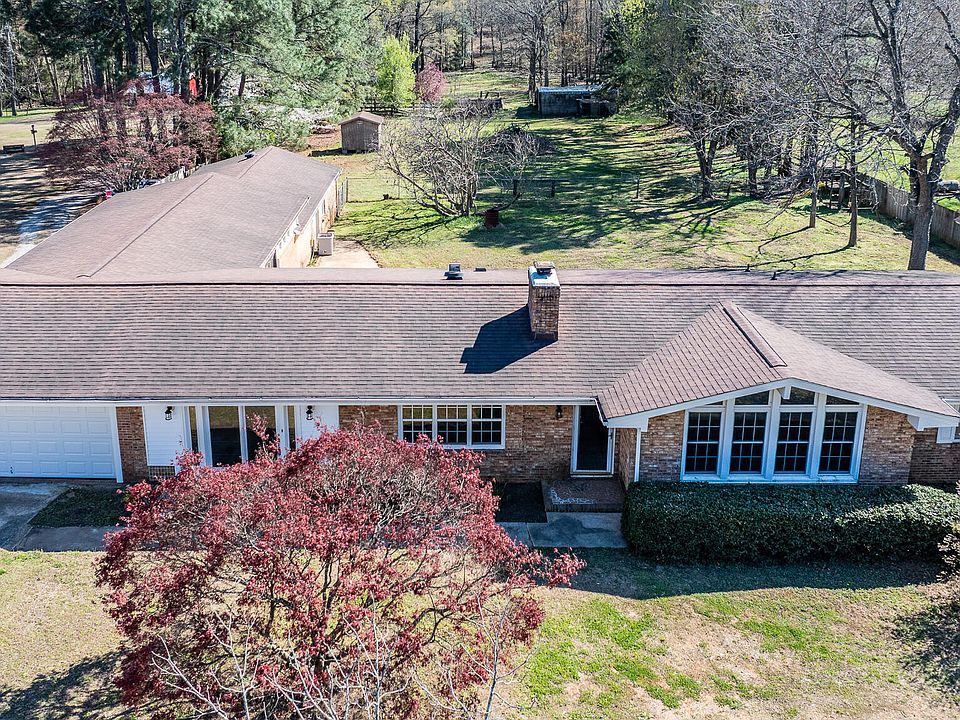 1st image of 408 Rand Rd