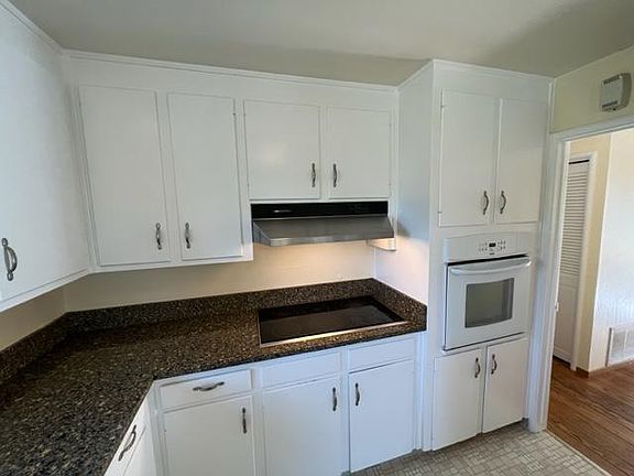 5th image of 444 Alameda De La Loma