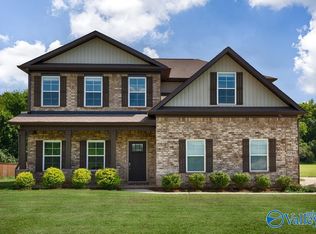 1796 Opp Reynolds Rd, Toney, AL 35773