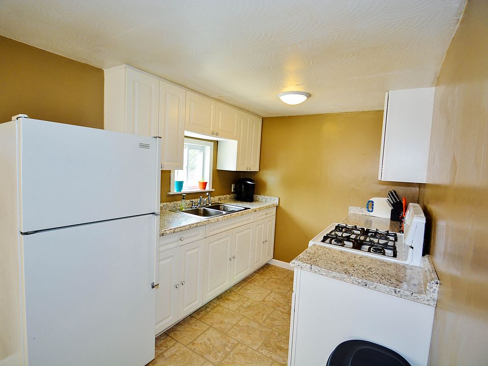 1st image of 6106 Clubhouse Dr