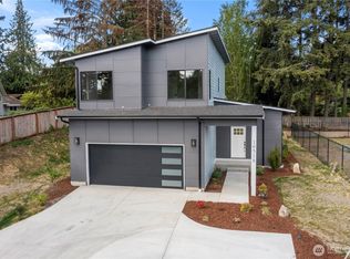 10518 Barnes Ln S, Tacoma, WA