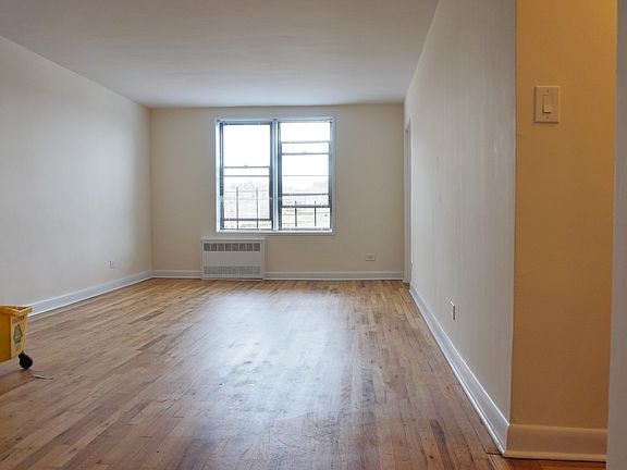 4th image of 48-21 40th St #4D