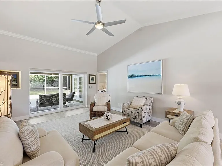 789 Coldstream Ct — Photo 14