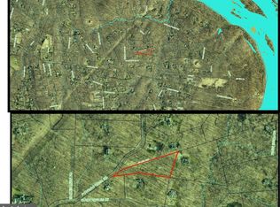 9203 Potomac Ridge Rd, Great Falls, VA 22066