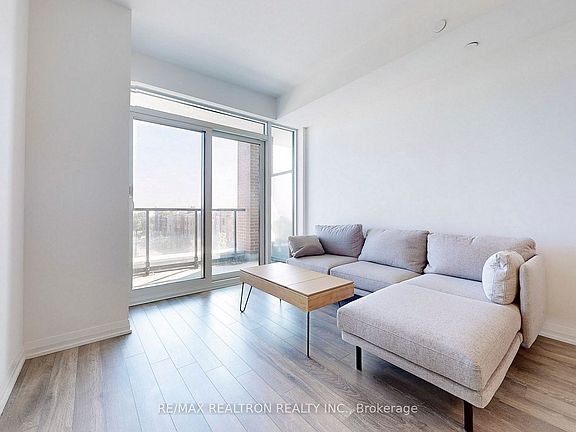 5th image of 99 Eagle Rock Way #316