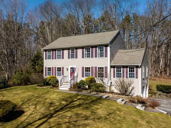 15 Wadleigh Falls Road, Lee, NH 03861
