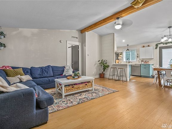 3rd image of 15903 30th Ave NW
