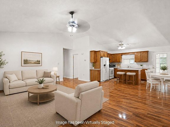 4th image of 1070 Toler Rd NW