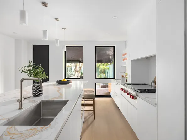 53 West 85th Street image 11 of 36