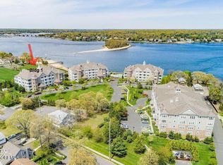 2201 River Rd APT 1302, Pt Pleasant Beach, NJ 08742