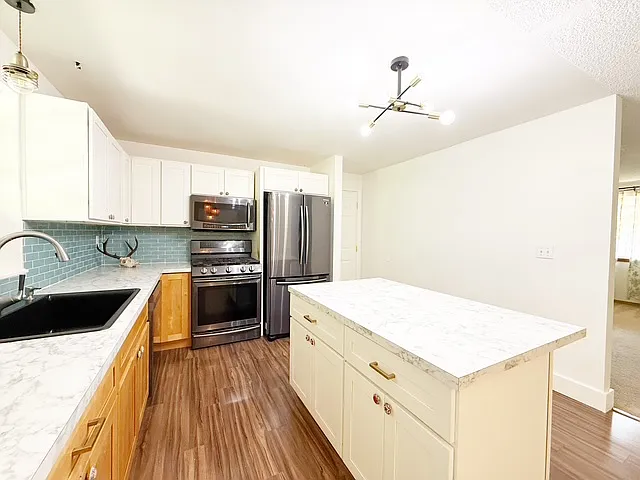 2695 McKinley Pl SE — Photo 7