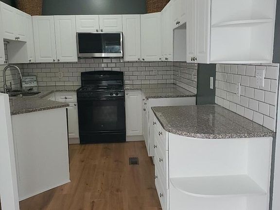 3rd image of 8601 Brittany Dr