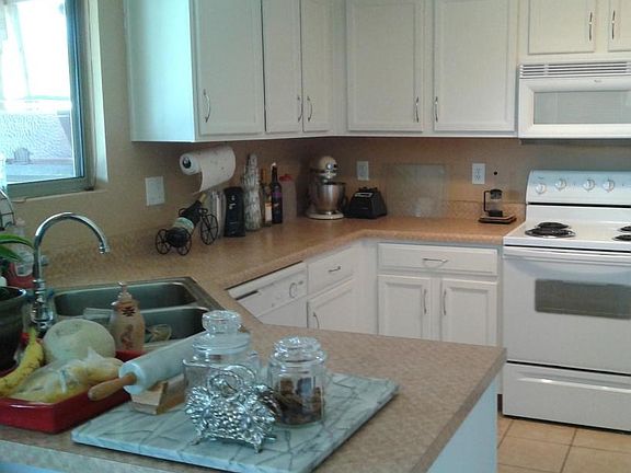 5th image of 727 W Desert Blossom Dr