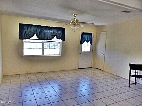 2nd image of 4972 Redwood Dr