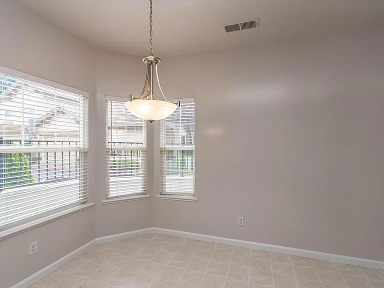 9925 Villa Granito Ln — Photo 17