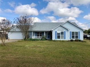 37 Wheatfield Dr, Fort Mitchell, AL 36856