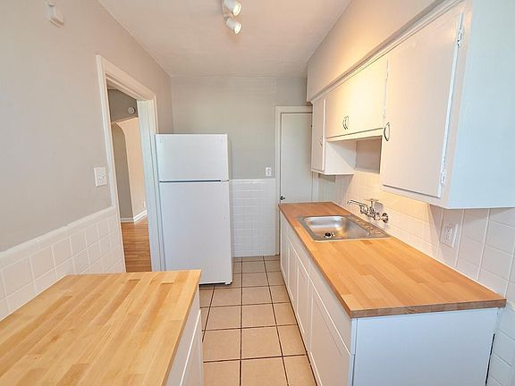 5th image of 5828 Lindenwood Ave APT 2N