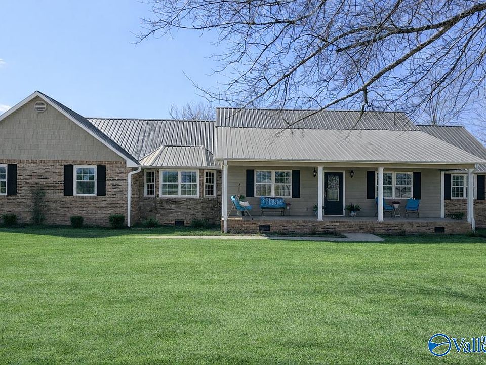 1st image of 1526 Needmore Rd