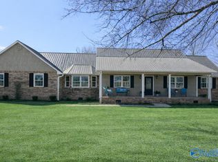 1526 Needmore Rd, Albertville, AL 35950