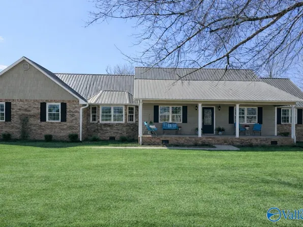 1526 Needmore Rd, Albertville, AL 35950