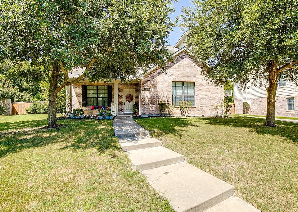 1st image of 3826 Juniper Hills Dr