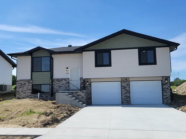 1111 Pennsylvania Ave, Lincoln, NE 68521