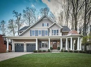 5820 Plainview Rd, Bethesda, MD 20817