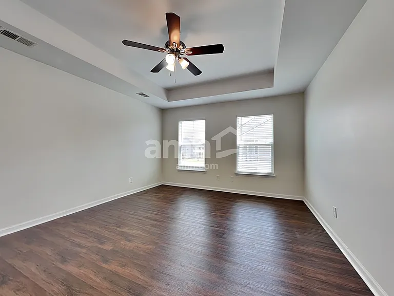 103 Westover Dr — Photo 11