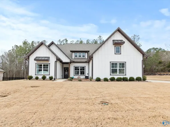 1548 Cherokee Ridge Dr, Union Grove, AL 35175