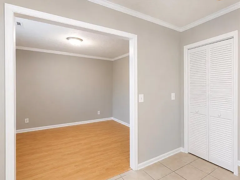 2390 Newport Lndg — Photo 5