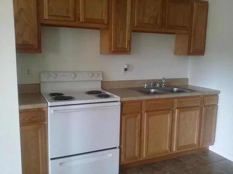 749 Orchard Ave #2 — Photo 2