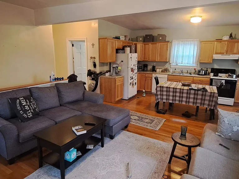 112-118 West Buffalo Street — Photo 13
