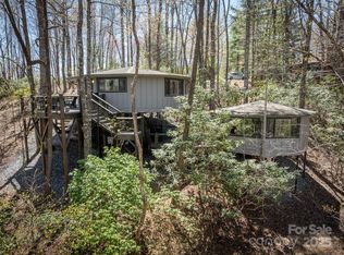 420 S Sequoyah Ln, Brevard, NC 28712
