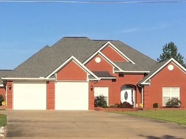 2160 Wolfe Rd, Columbus, MS 39705