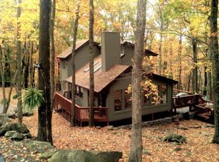 146 Cottonwood Ct, Milford, PA 18337