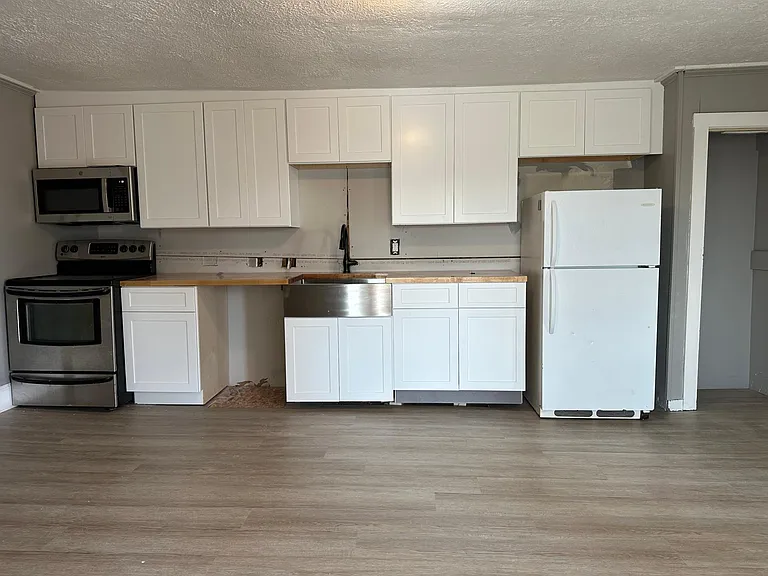 8 Beacon St #2 — Photo 1