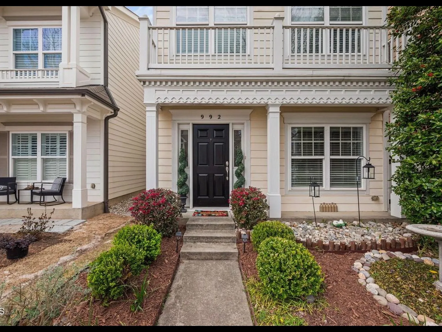 3 bed, 2488 sqft, $2,595 — Photo 3