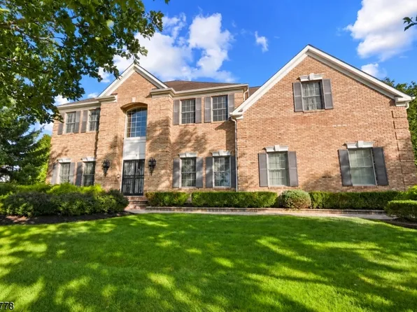 5 Nalesnik Dr, Fairfield Twp., NJ 07004
