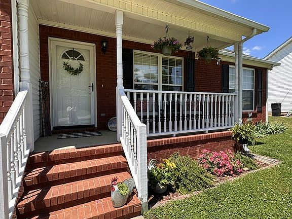 2nd image of 3000 Pipkin Hills Dr