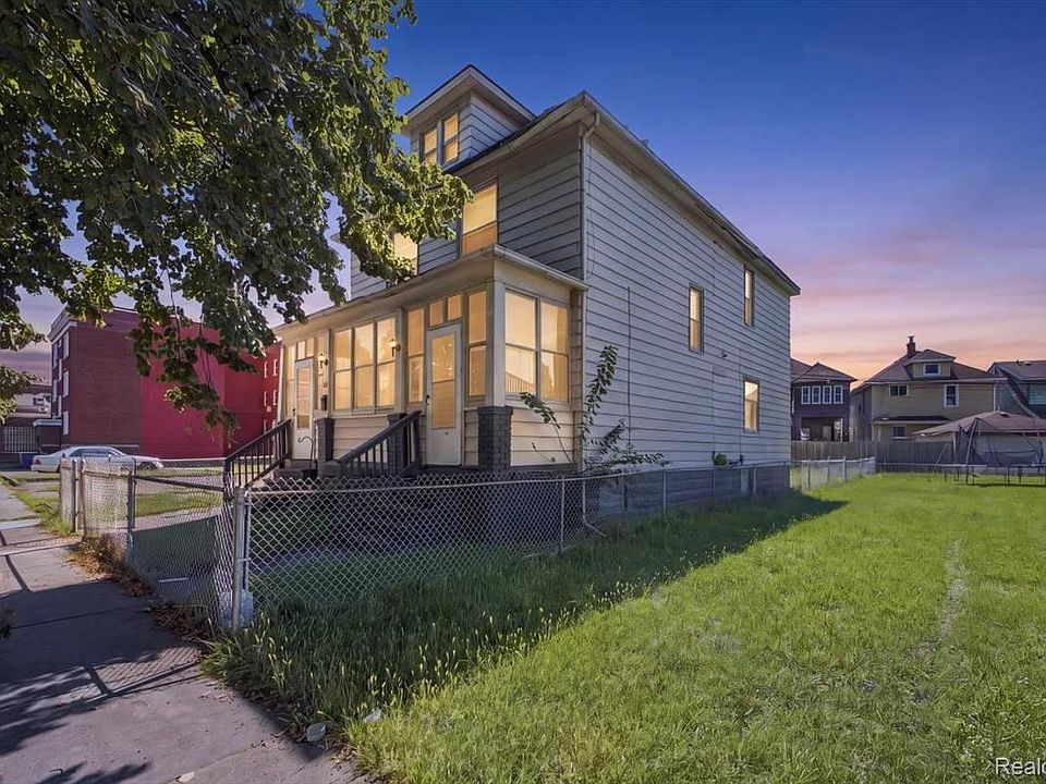 1st image of 19 Linden St