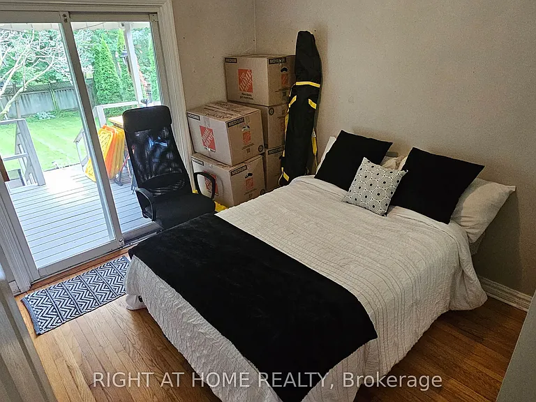 130 Prince Charles Dr #MAIN — Photo 8