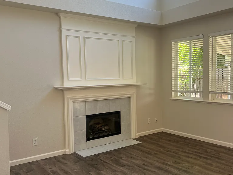 582 Mural Ln #A — Photo 8