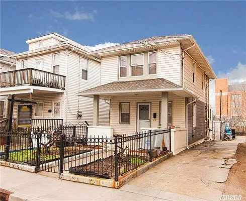 Sold by Century 21 American Homes | media 28
