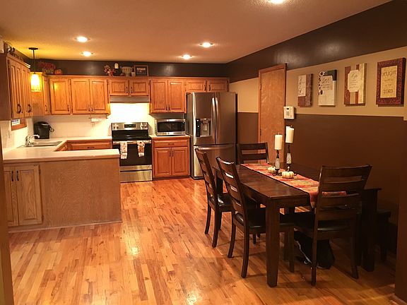 4th image of 10826 Rowland Ct