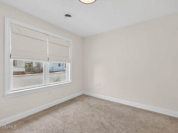 4th image of 155 Jacobs Landing Way