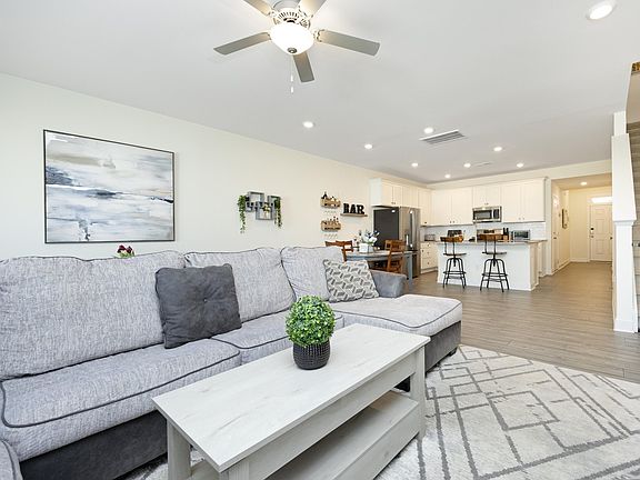 5th image of 1002 Heartstone Way