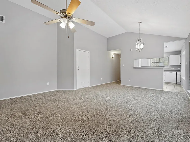 22101 Moss Falls Ln — Photo 8